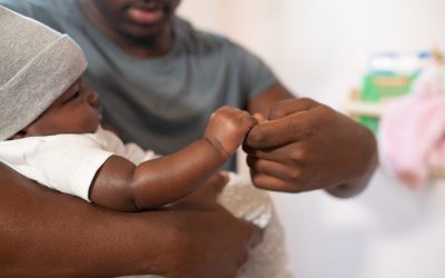 shallow-focus-photo-of-man-carrying-his-baby-3569603 shallow-focus-photo-of-man-carrying-his-baby-3569603